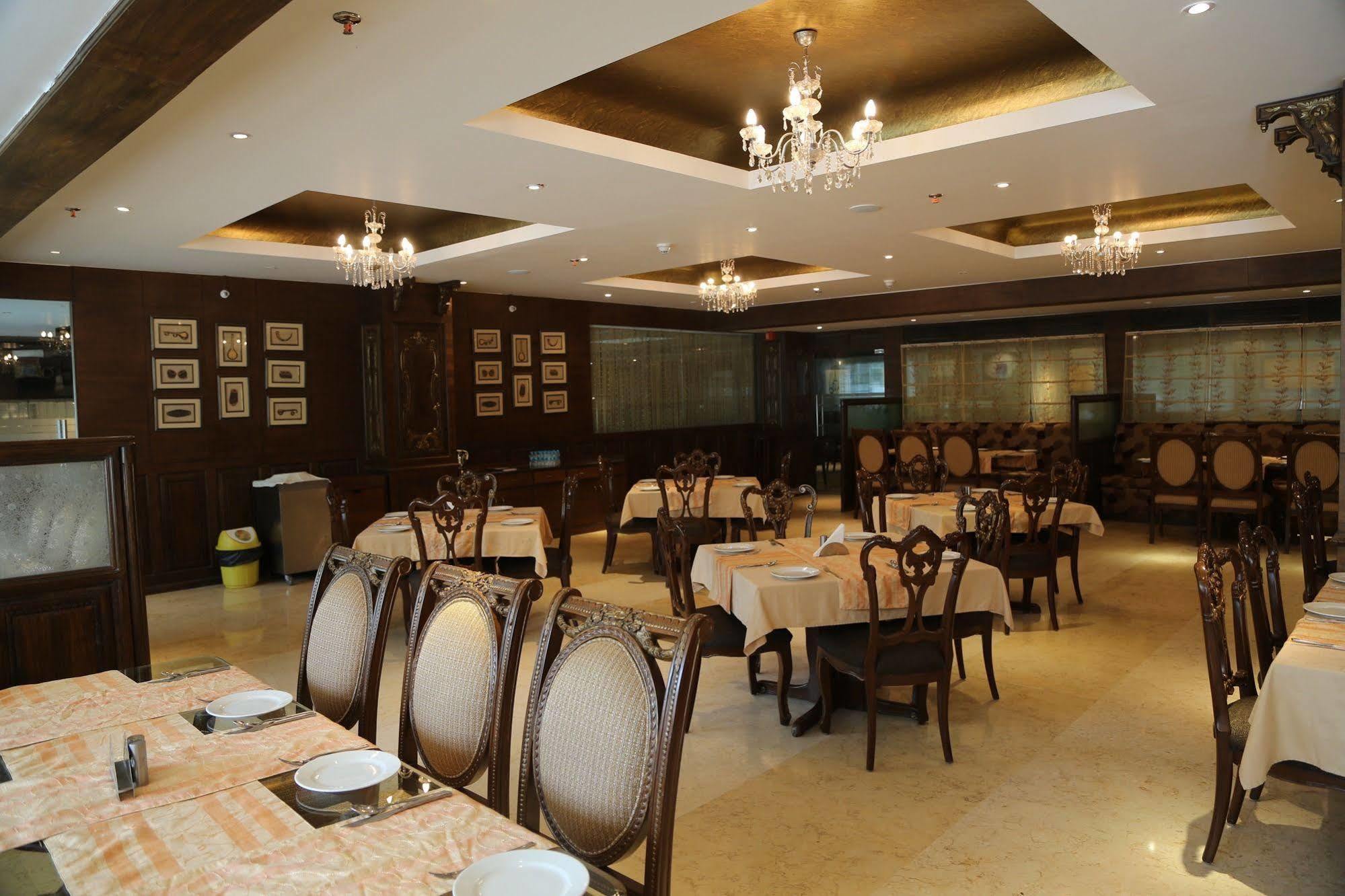 Baba Resorts Dharampur Dharampur  Luaran gambar