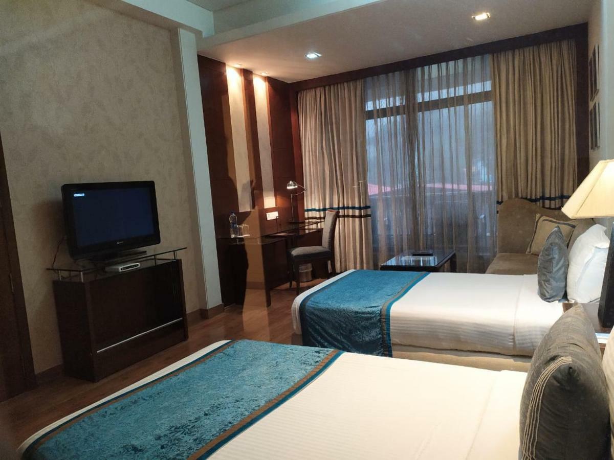 Baba Resorts Dharampur Dharampur  Luaran gambar