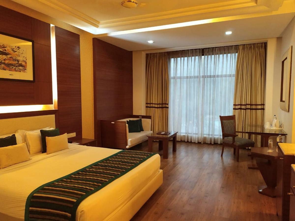 Baba Resorts Dharampur Dharampur  Luaran gambar